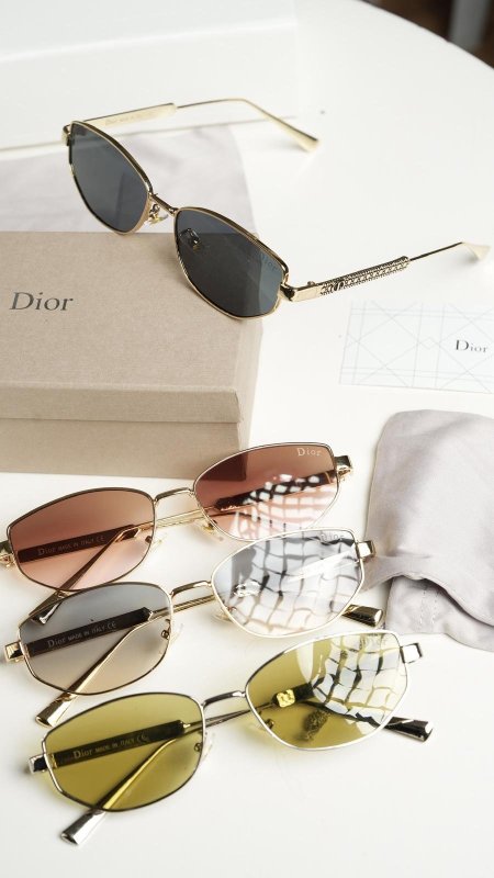 نظارة - Dior / شامل علبة الشركة